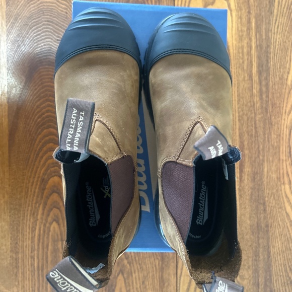 Blundstones main image 2